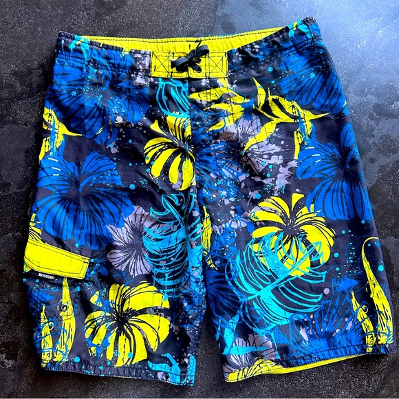 Boys Swims Trunks - Size XL (16/18) - Picture 1 of 13